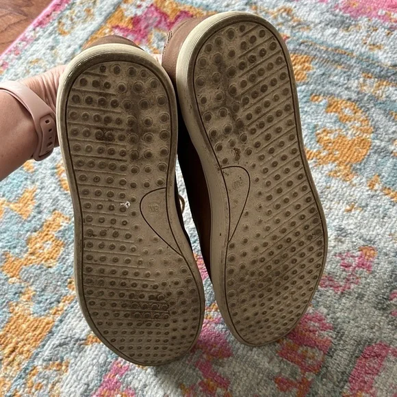 Aloha Island Brown Leather Oxfords - Picture 4 of 4